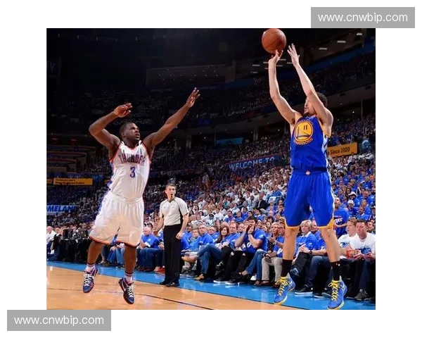 罚球线跳投技巧全面解析助你提升篮球中投稳定性与命中率 罚球线跳投技巧全面解析助你提升篮球中投稳定性与命中率